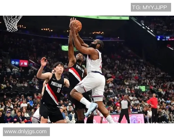 哈登砍下30分6助攻伦纳德复出贡献17分助快船击败公牛终结连败